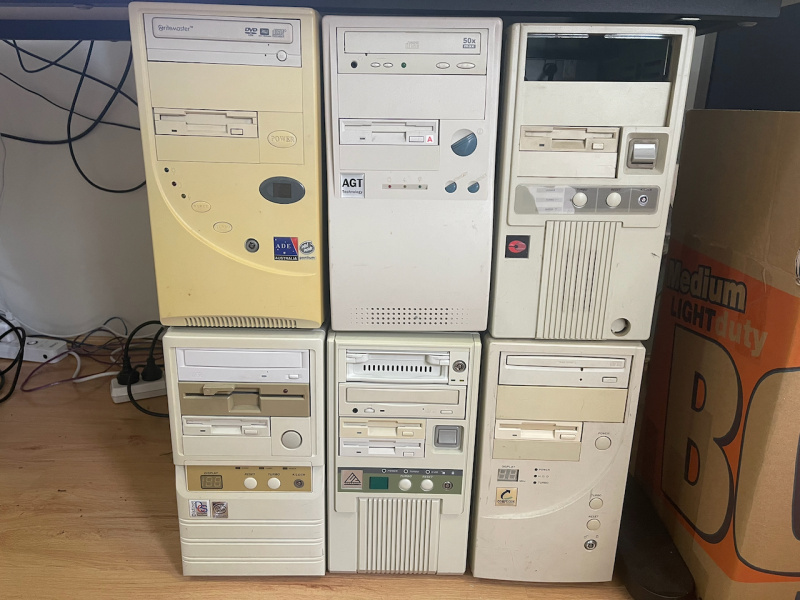 File:AT Computer Cases.jpeg